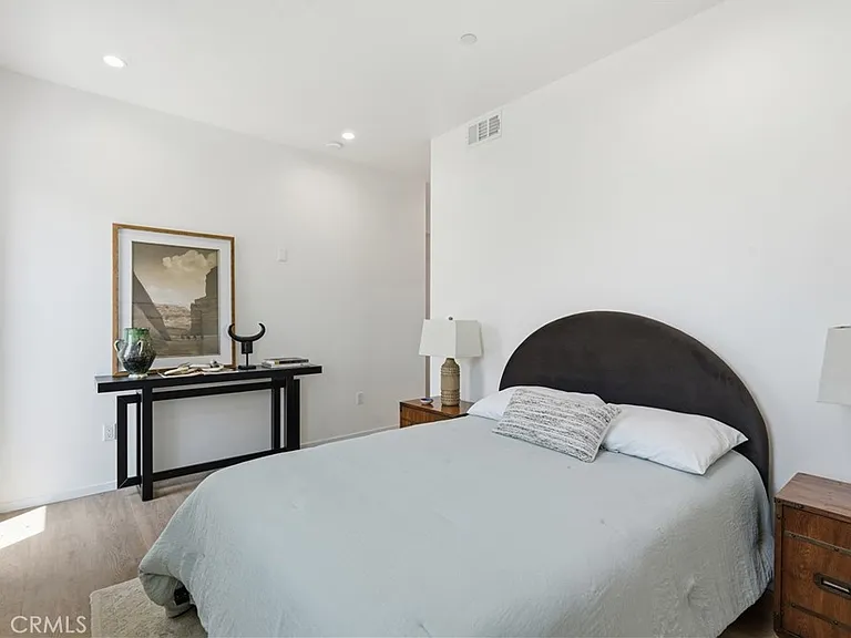 1428 S Cloverdale Ave — Photo 14