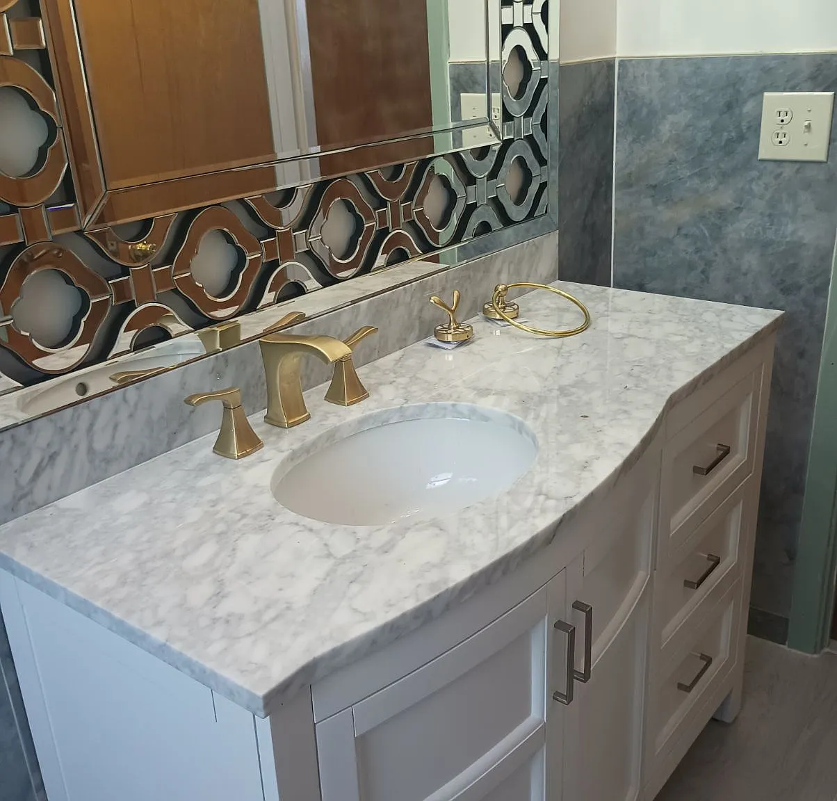 2 bed, 1.5 bath, 1395 sqft, $2,400 — Photo 4