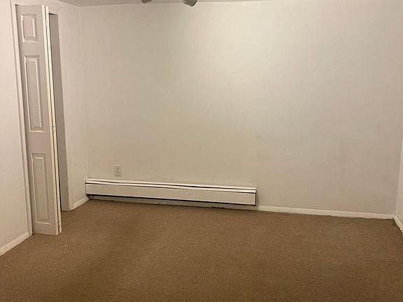 4th image of 262 Hollywood Ave