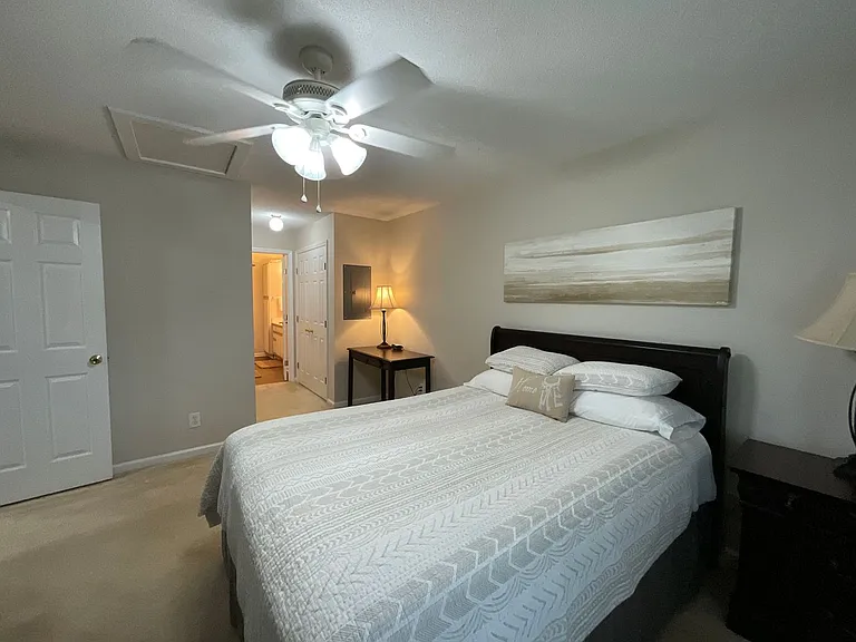 Meridian Park Apartments — Photo 79