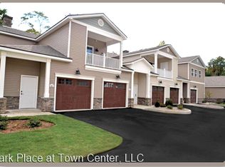 2601 Thornsbrook Dr, Glenmont, NY 12077