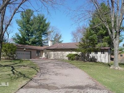 306 Butternut Dr, Lena, IL, 61048