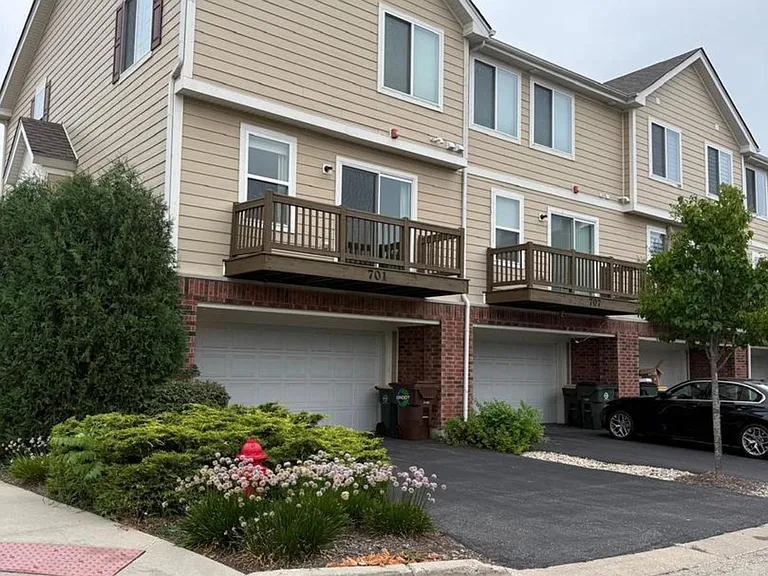 701 Hickory St #701 — Photo 9