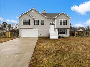 736 Tullamore Way, Hampton, GA 30228