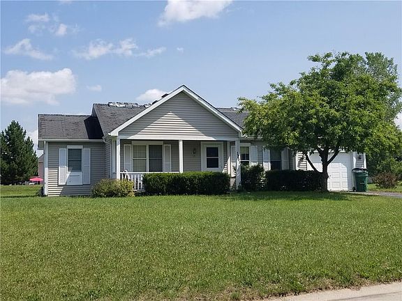 3rd image of 1251 Glen Carlyn Dr