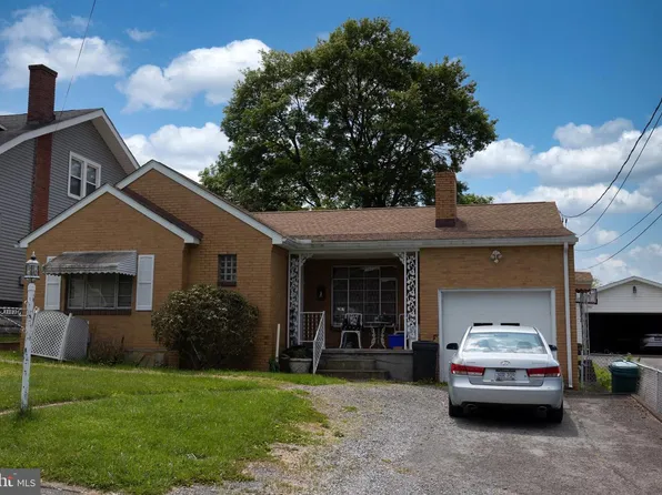 1103 Lake Ave, Fairmont, WV 26554