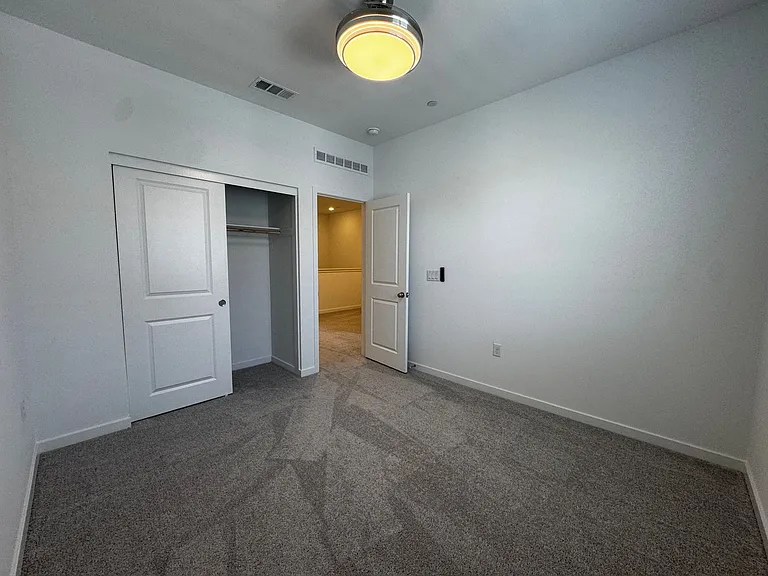 33221 Opal Glass Dr — Photo 18