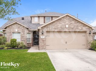 2027 Golden Topaz Dr, Rosharon, TX 77583