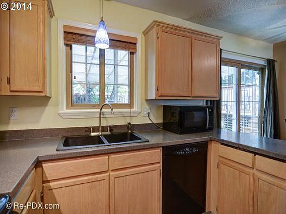 4th image of 7309 NE 61st Ave