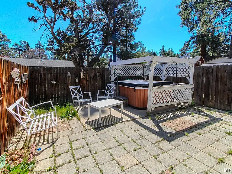 595 Vista Ave — Photo 14