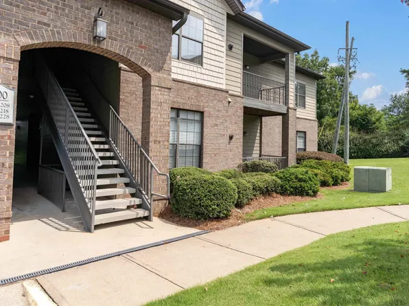 1227 Riverhaven Pl, Birmingham, AL 35244