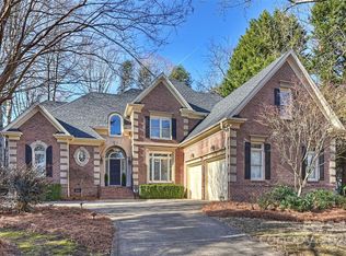 16512 Pelican Point Ln, Cornelius, NC 28031