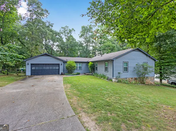 593 Mill Run Pl, Lawrenceville, GA 30046