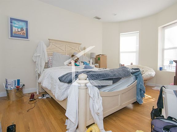 1801 Beacon St. #6 Brookline (Washington Square) Unit Phot