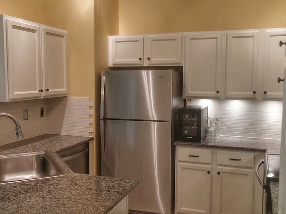 fully upgraded kitchen