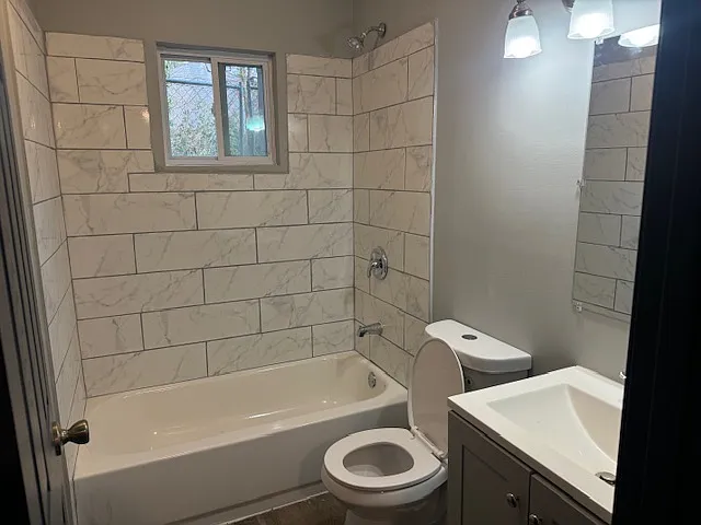 2 bed, 1000 sqft, $1,350 — Photo 4