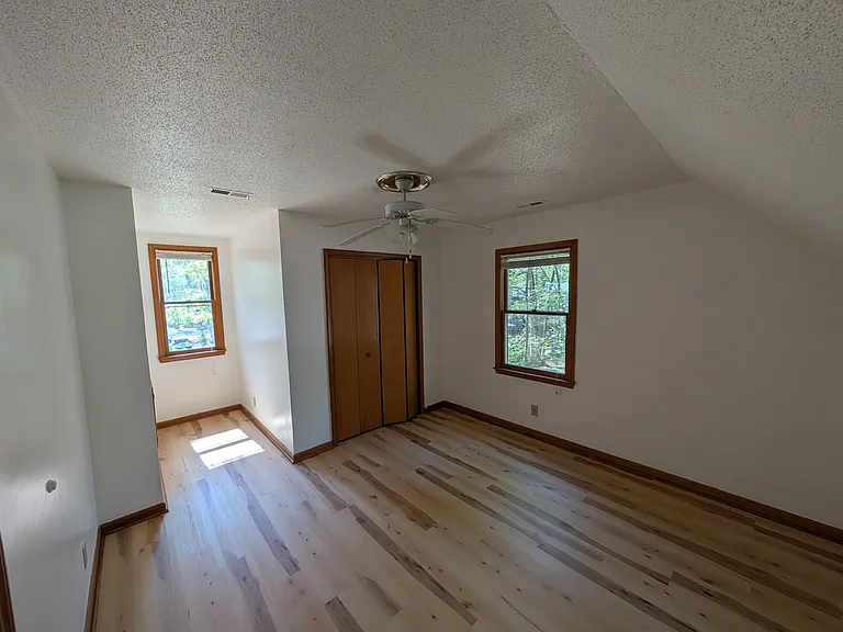 2301 Wade Hampton Rd — Photo 9