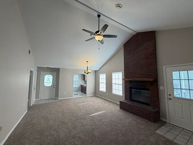 431 Apple Dr — Photo 3