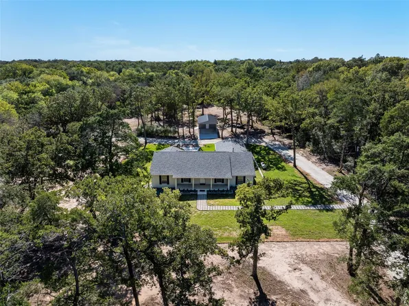 576 Hickory Bend Rd, Brenham, TX 77833
