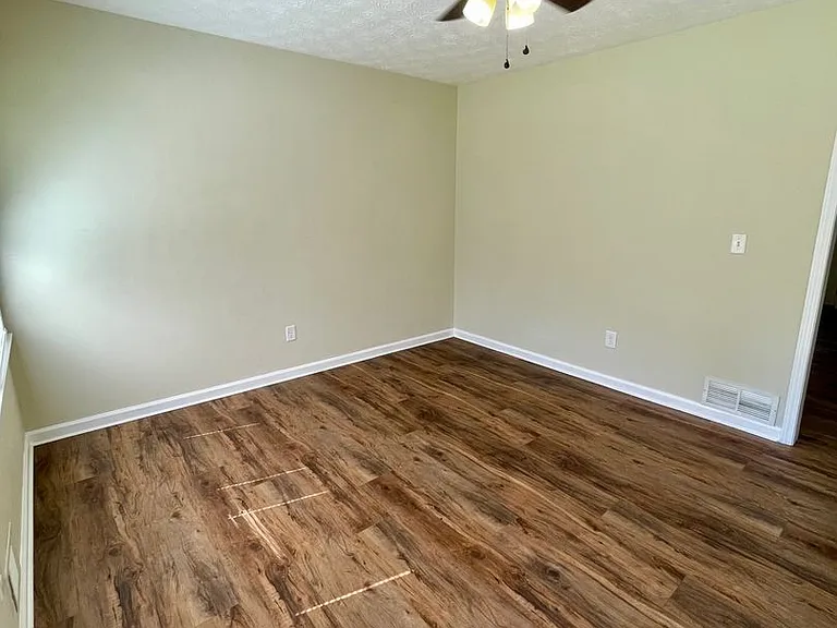 55 Mangham Rd — Photo 2