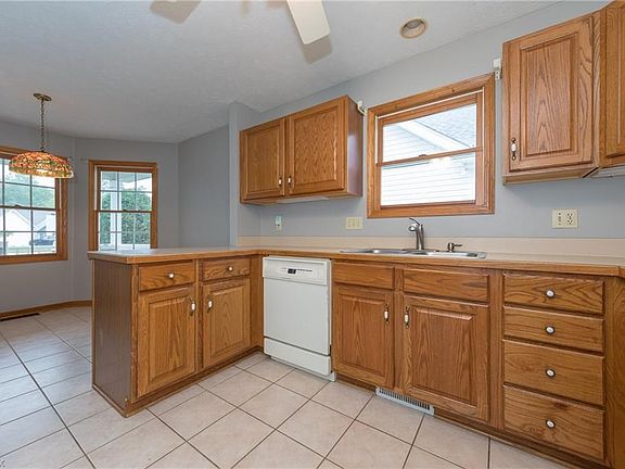 3rd image of 5286 White Swan Ct