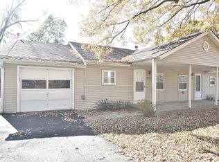 4305 NW 52nd St, Riverside, MO 64150