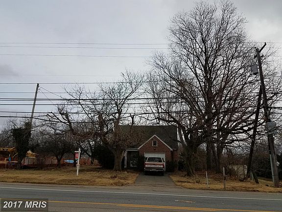 4th image of 10315 Sharpsburg Pike