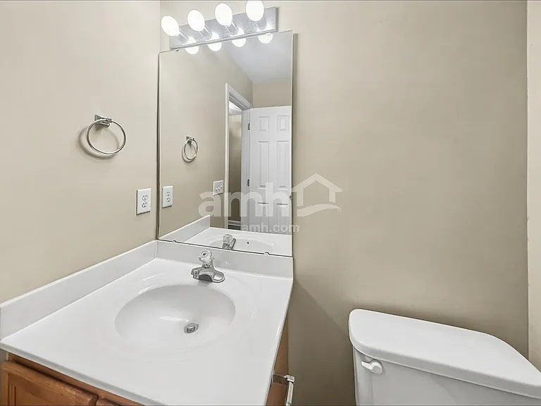 1907 Wheatfield Ct — Photo 8