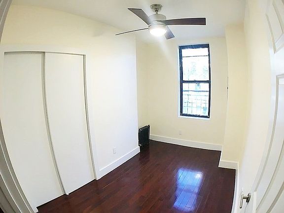 5th image of 223 Bainbridge St #19239SFGH