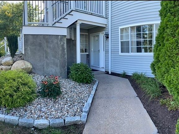 2nd image of 105 Watercourse Row