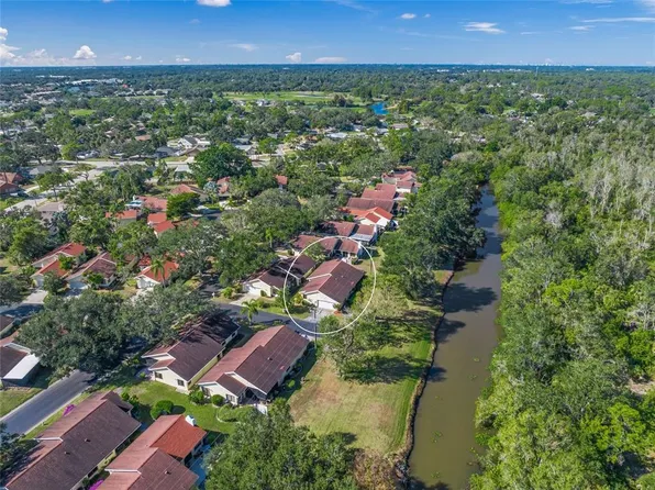 4113 Carriage Dr #24, Sarasota, FL 34241