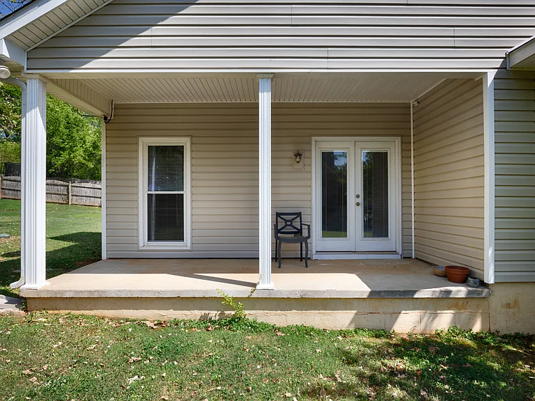 722 Highland Dr — Photo 35