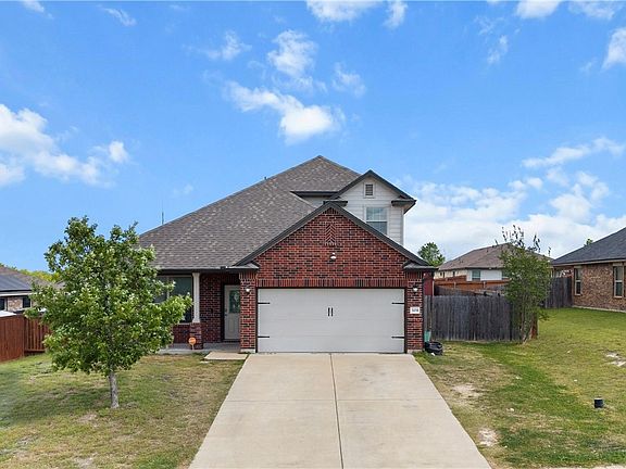 2nd image of 308 Kayla St