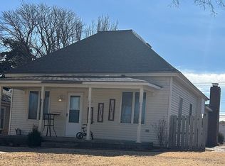 927 Maple St, Alva, OK 73717