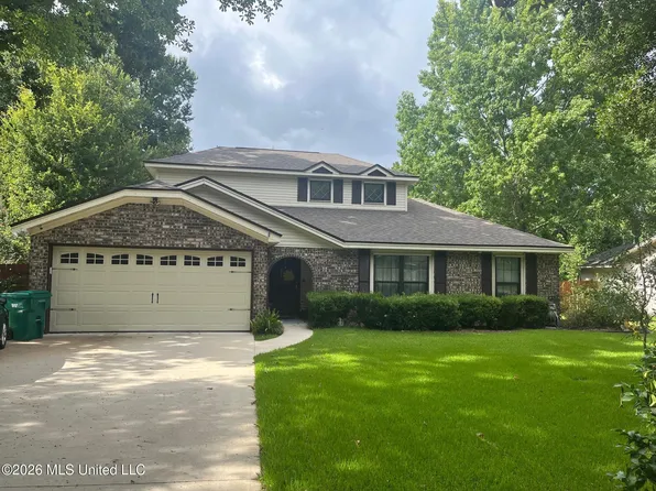 3924 River Pine Dr, Moss Point, MS 39563