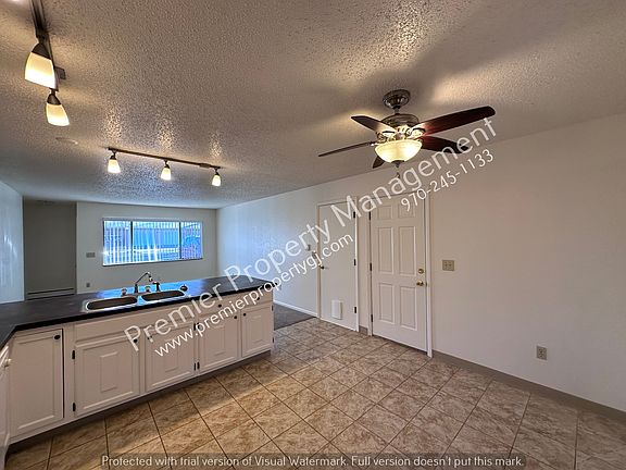 5th image of 533 Hacienda Dr APT B