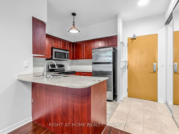 5th image of 509 Beecroft Rd #107