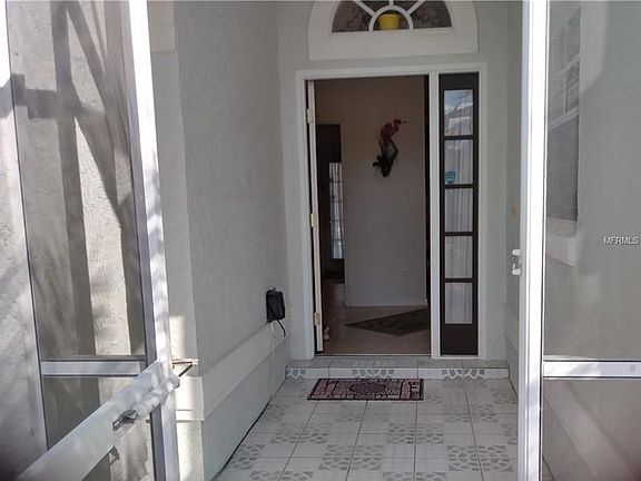 2nd image of 107 Country Creek Ln