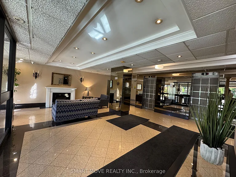 1300 Mississauga Valley Blvd #303 — Photo 3