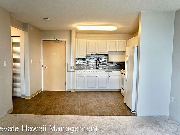 4th image of 801 South St APT 2710