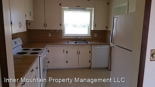 2nd image of 1241 SE 6th St #97