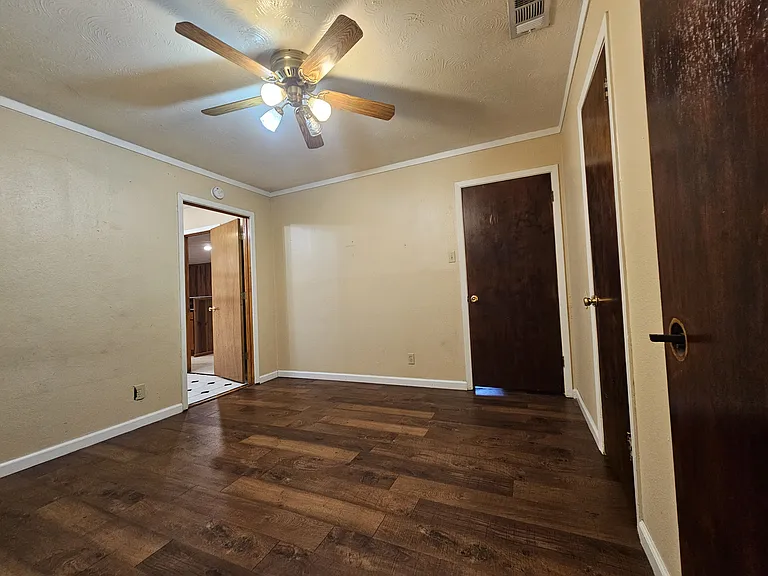 237 N Murphy Rd — Photo 12