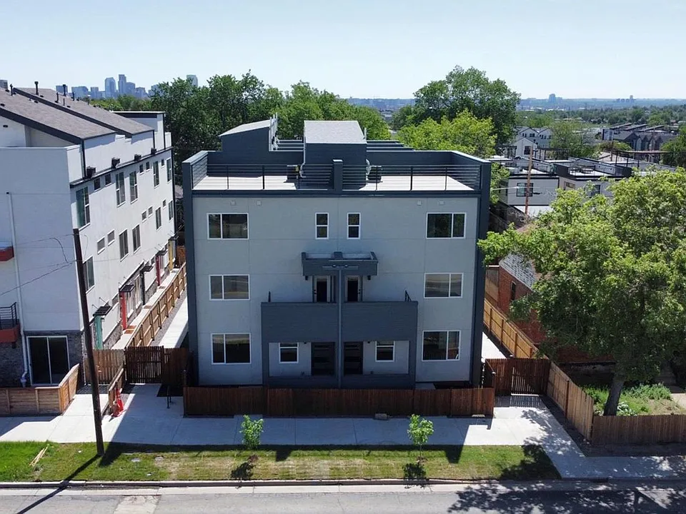 1330 Sheridan Blvd #6