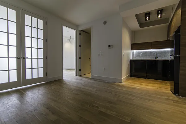 Rented by Nooklyn NYC LLC | media 118