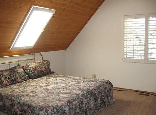 5th image of 999 Spruce Ln