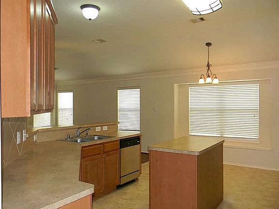 3rd image of 21515 Colton Cove Dr