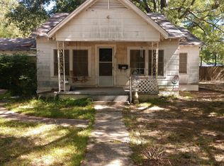 556 Hawkins St, Camden, AR 71701