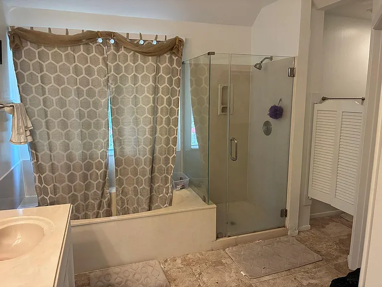 4635 Meadow Green Dr — Photo 17
