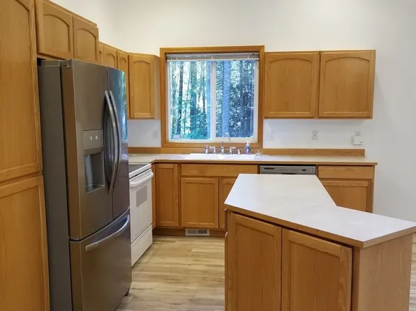6208 SE Modoc Ct, Pt Orchard, WA 98367