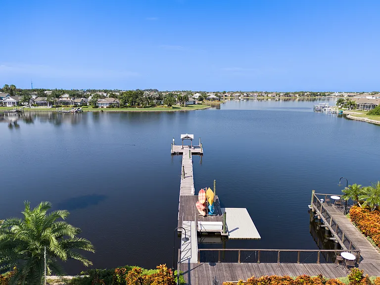 214 Aberdeen Pond Dr — Photo 9